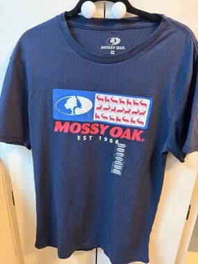 Mossy Oak Navy Tee with Red & White Graphic